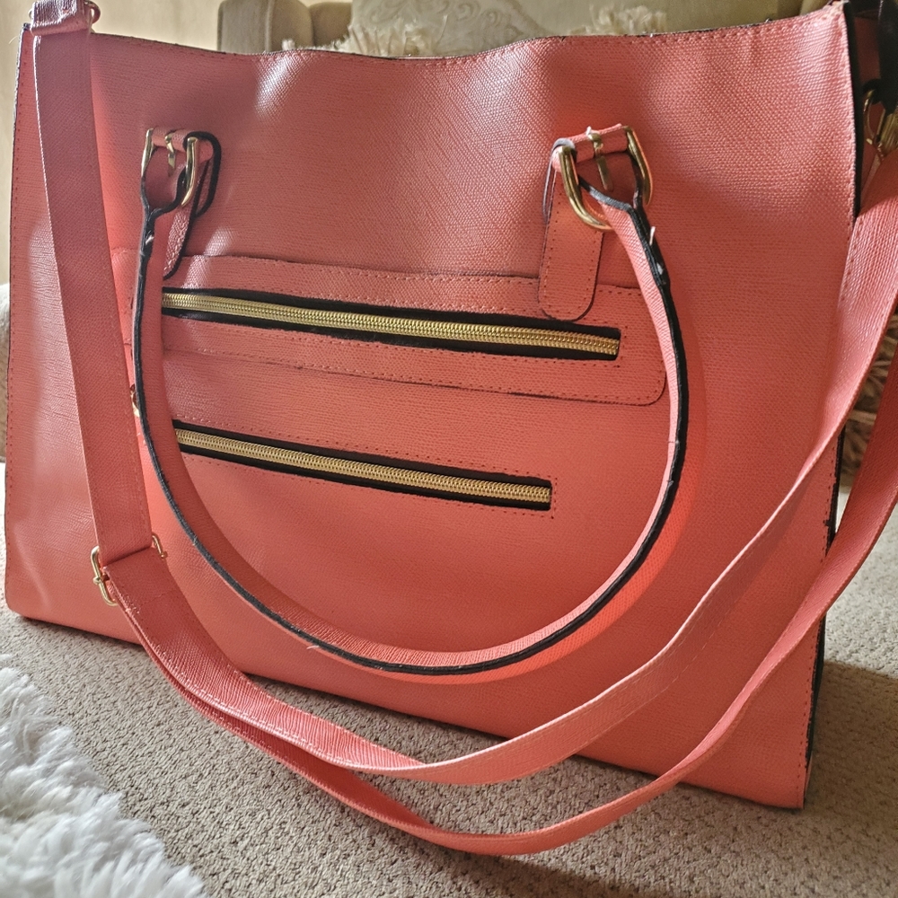 Bag - Picture 2 of 5